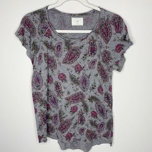 Anthropologie T.La Flutter Sleeve Paisley Grey T-shirt Size Small